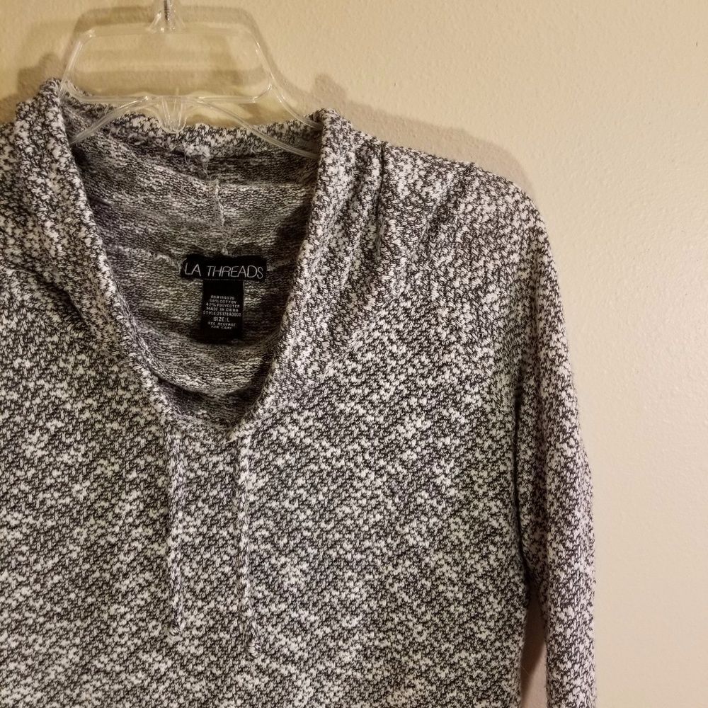 LA Threads sweater - Picture 4 of 8